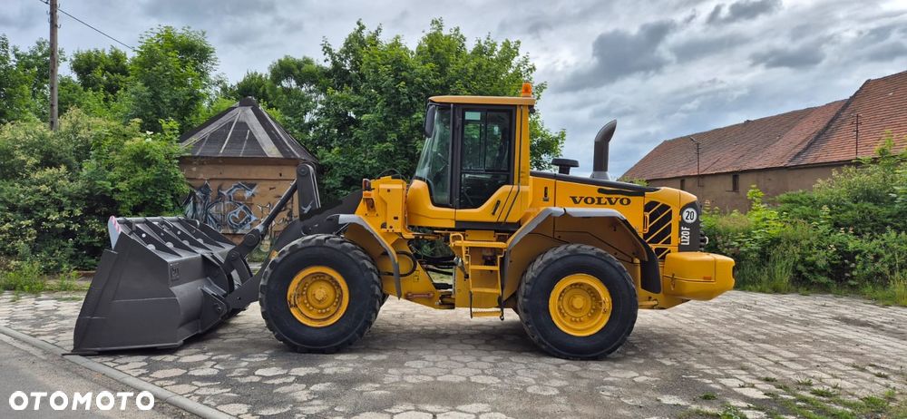 Volvo L 120 F - 2