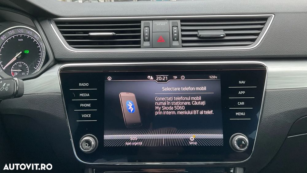 Skoda Superb 2.0 TDI DSG Ambition - 26