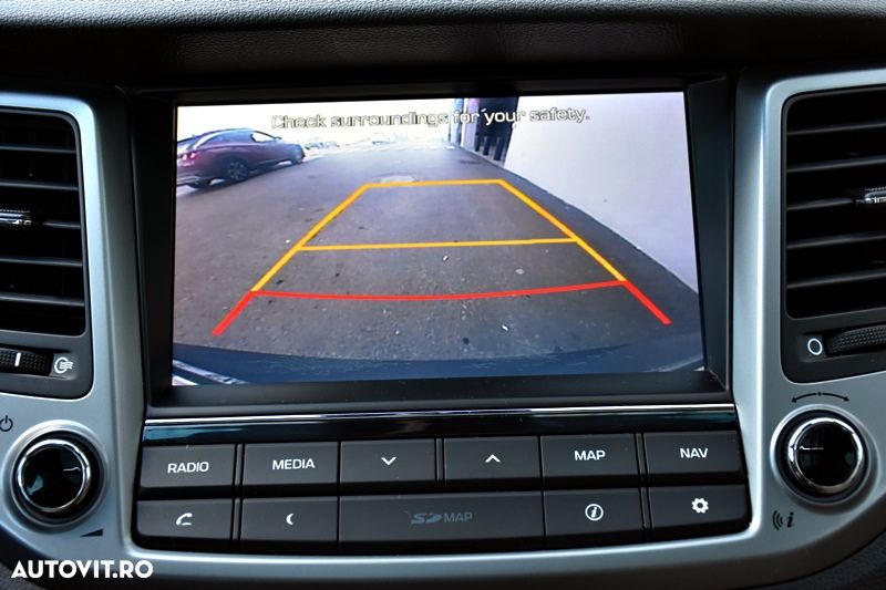 Hyundai Tucson 1.6 T-GDi 4WD 7DCT Luxury - 9