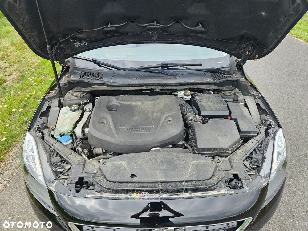 Volvo V40 D2 - 9