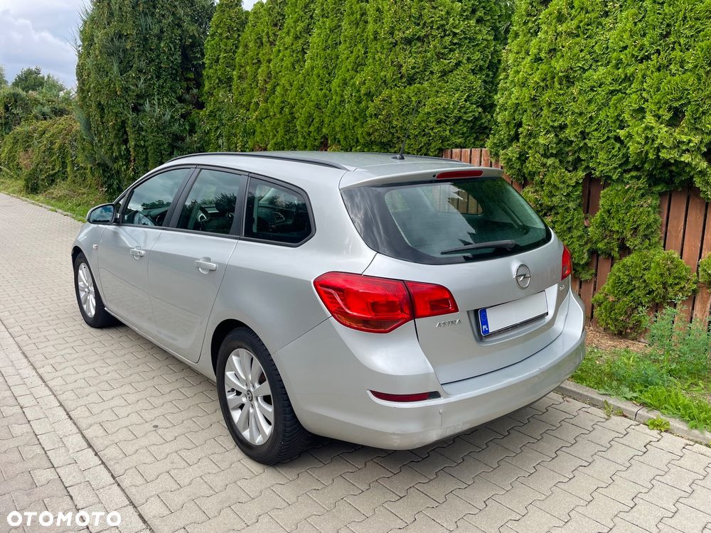 Opel Astra 1.7 CDTI Enjoy - 6