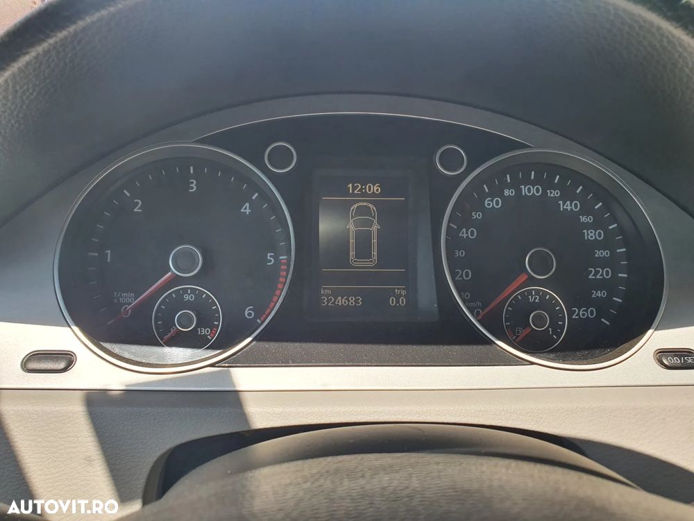 Volkswagen Passat 2.0 TDI Blue TDI Comfortline - 3