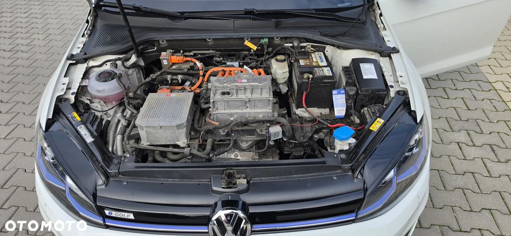 Volkswagen Golf e-Golf - 20