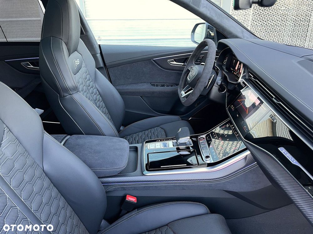 Audi RS Q8 - 23
