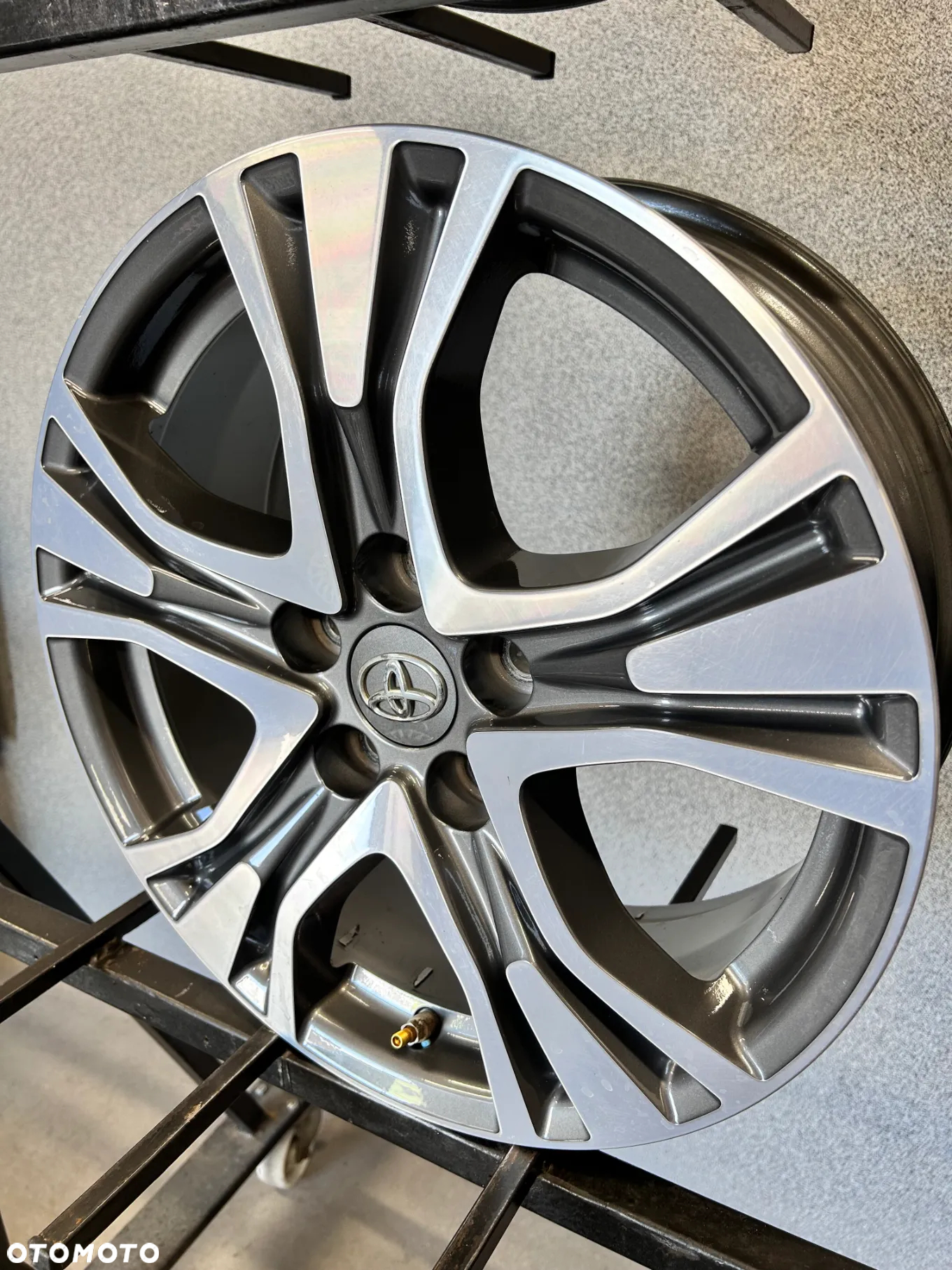 4 FELGI ALU. TOYOTA  RAV 4, AVENSIS 17'' +TPMS  7J ET39 - 10