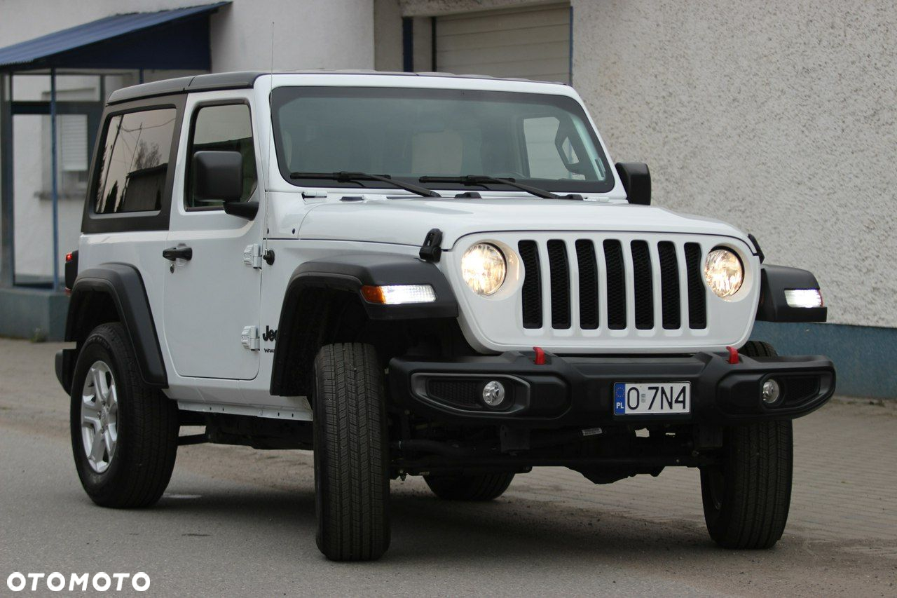 Jeep Wrangler - 34