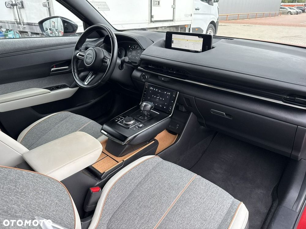 Mazda MX-30 - 18