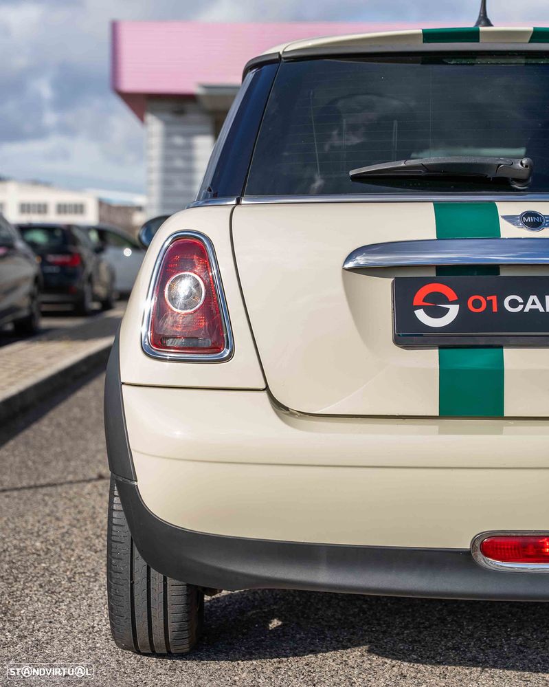 MINI 3 Portas One Aut. Brick Lane - 7