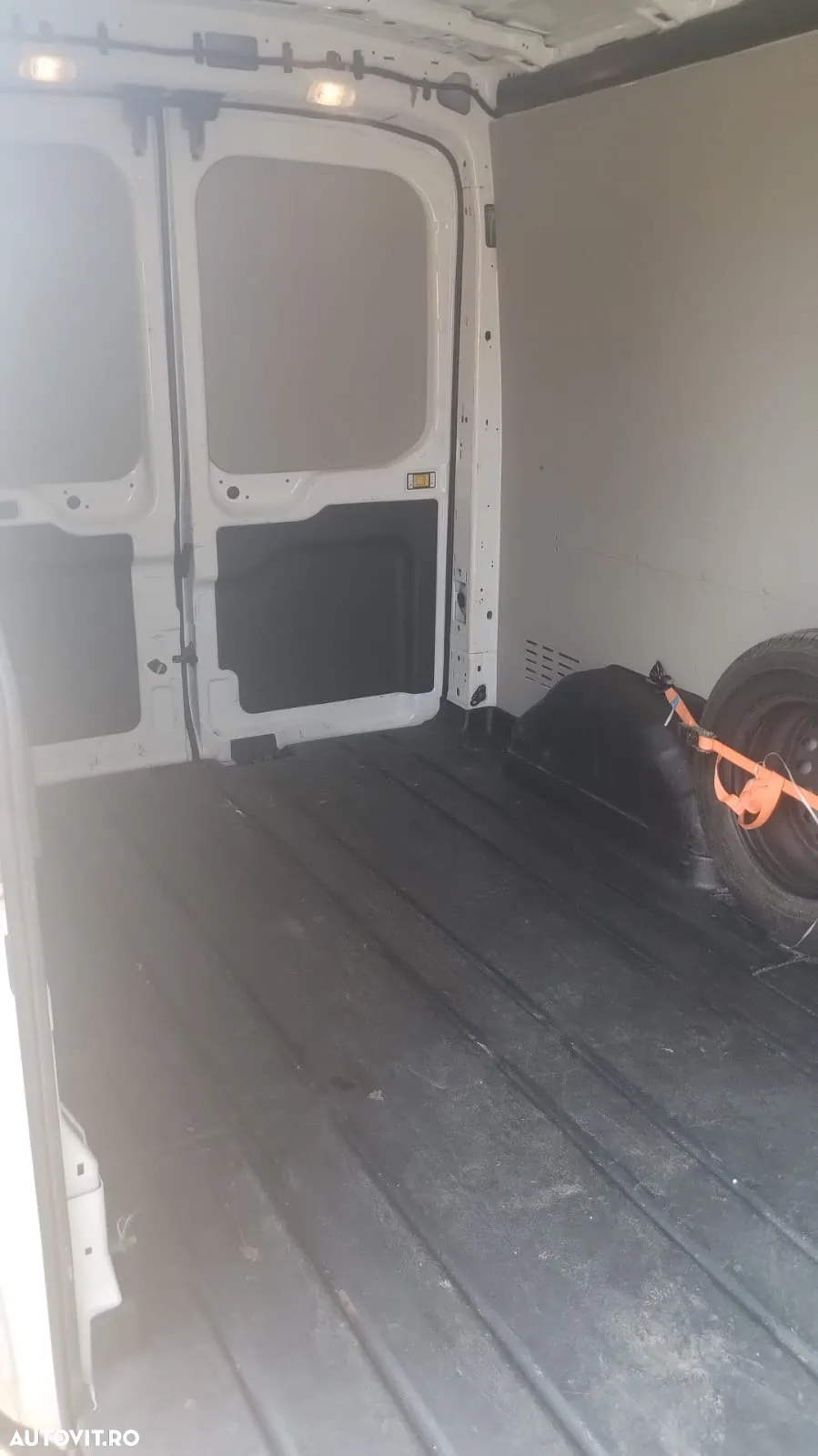 Ford TRANSIT ECOBLUE HYBRID - 13