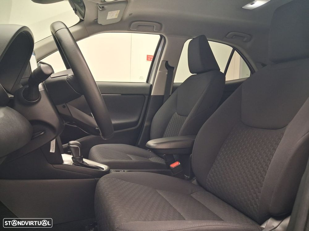 Toyota Yaris Cross 1.5 HDF Comfort Plus - 21