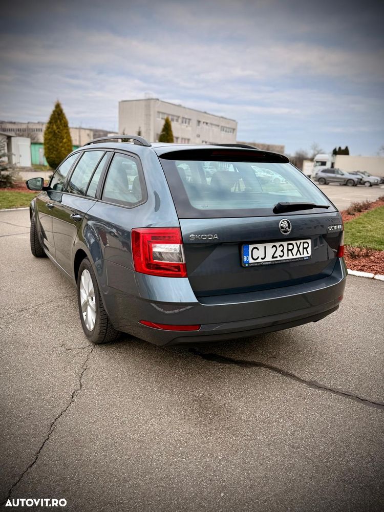 Skoda Octavia - 3