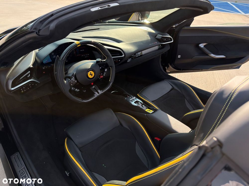 Ferrari 296 GTS - 8