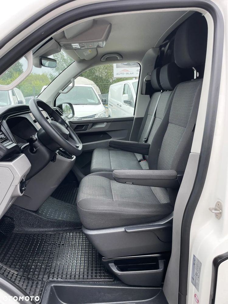 Volkswagen Transporter - 11