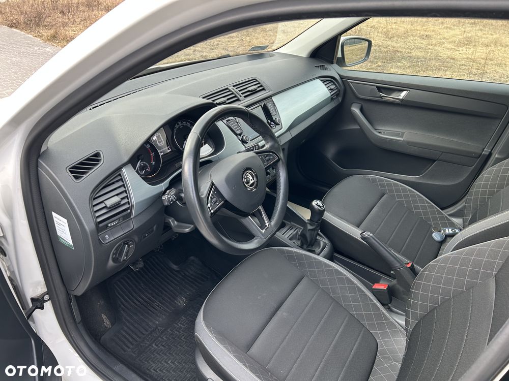 Skoda Fabia 1.0 TSI Ambition - 10