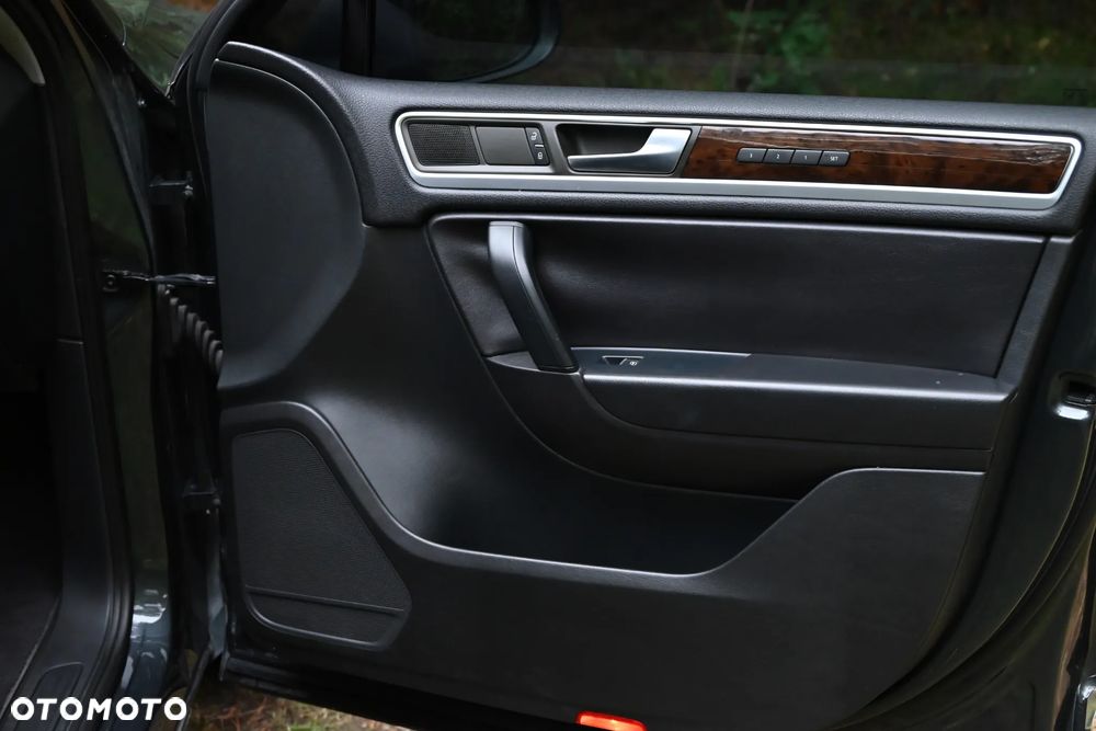 Volkswagen Touareg 3.6 V6 FSI Automatik - 2