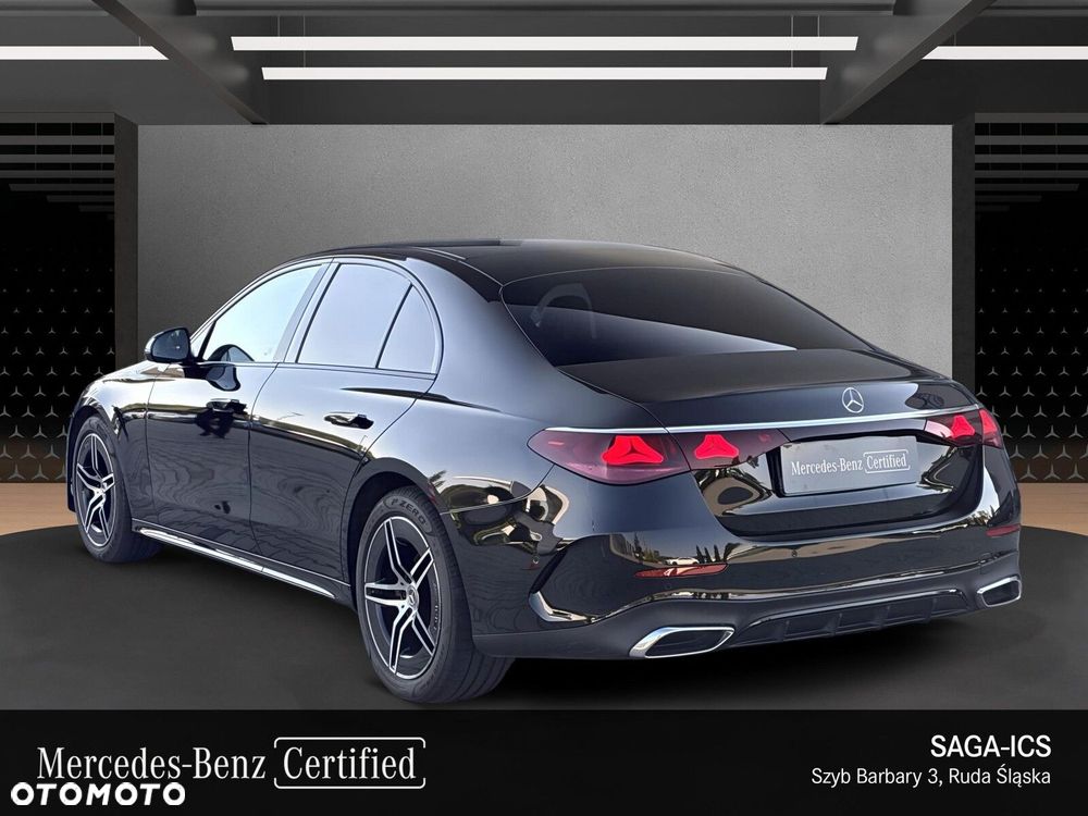 Mercedes-Benz E-Class 2025 photo 3
