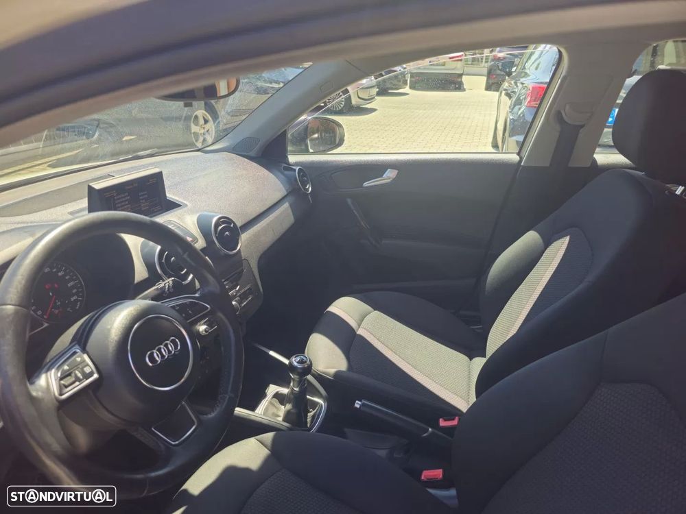Audi A1 Sportback 1.2 TFSI Attraction - 8