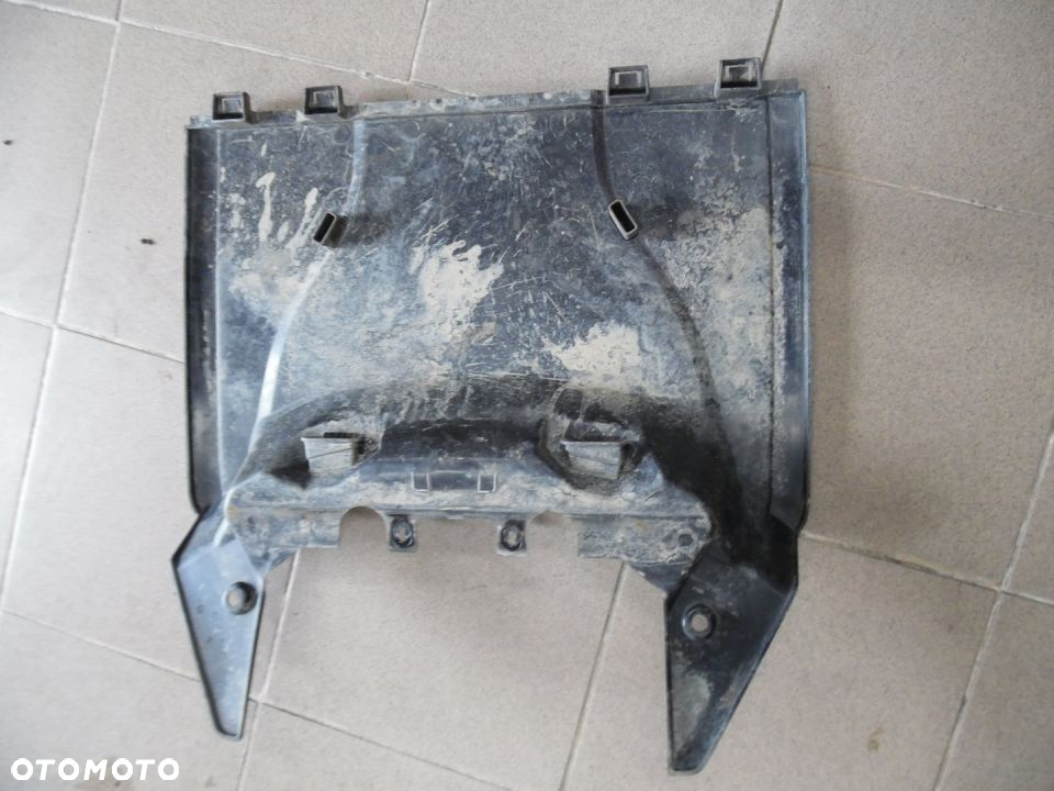 CAN AM OUTLANDER XMR 650 1000 PLASTIK TYŁ ZADUPEK - 3