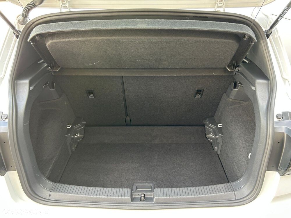 Volkswagen T-Cross 1.0 TSI Style DSG - 9