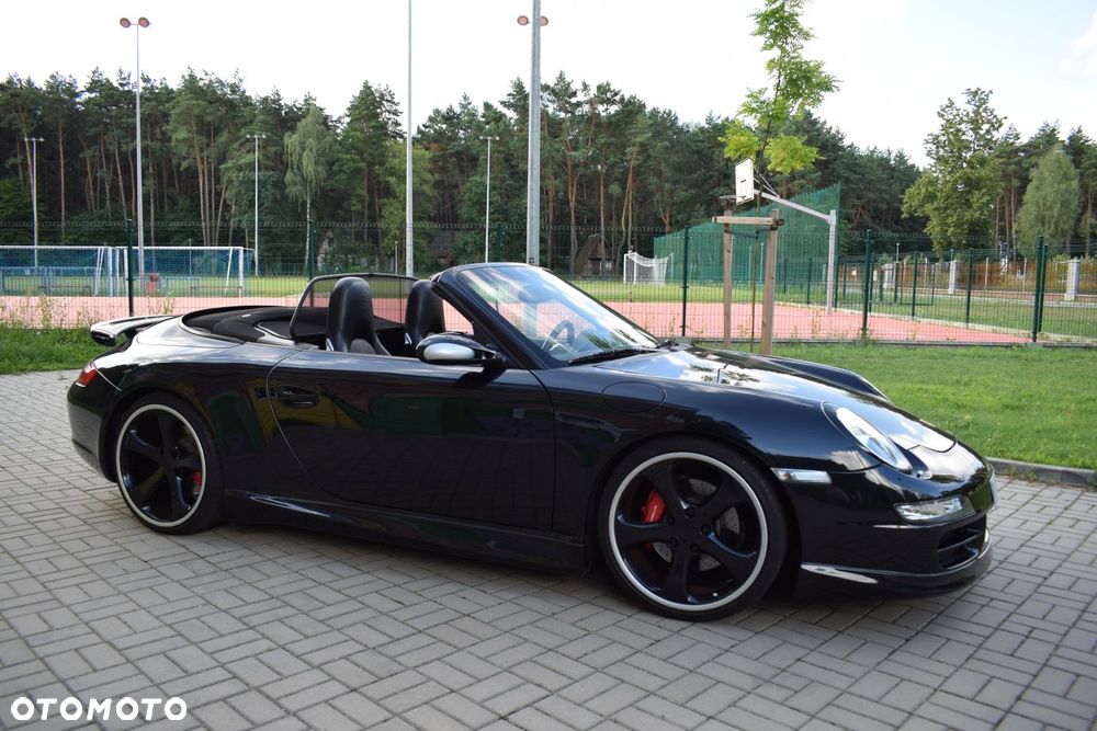 Porsche 911 Carrera 4 S - 8