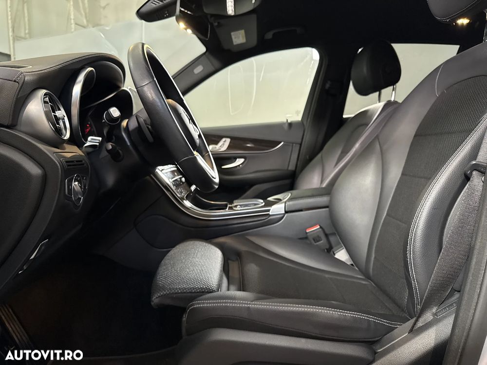 Mercedes-Benz GLC 300 e 4MATIC - 23
