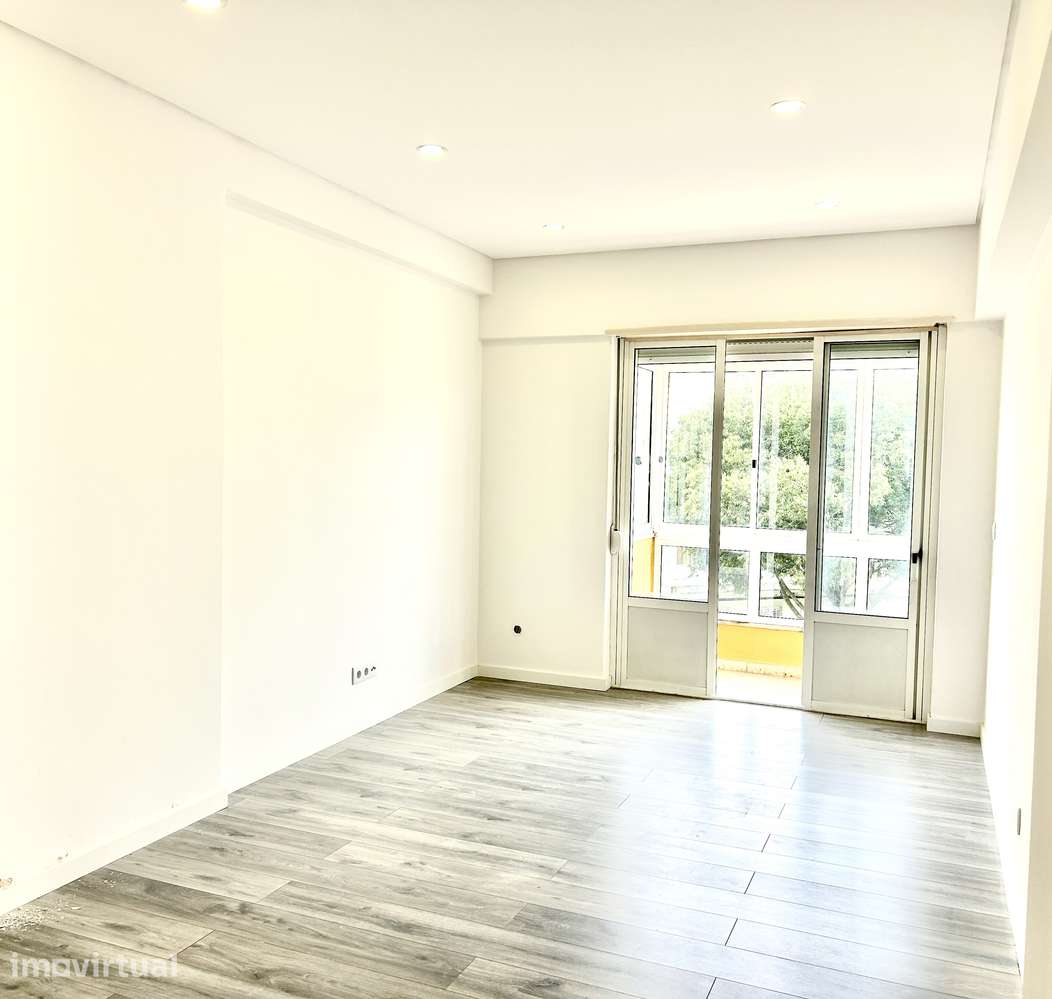 T2 Totalmente Remodelado a Estrear junto ao Strada Outlet - Grande imagem: 4/11