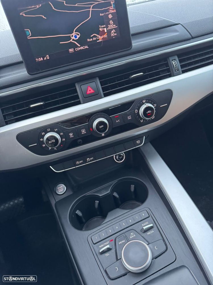 Audi A4 Avant 2.0 TDi Design S tronic - 4