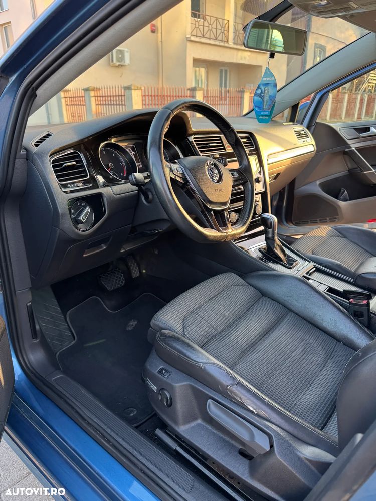 Volkswagen Golf 2.0 TDI BlueMotion Technology DSG Edition - 10
