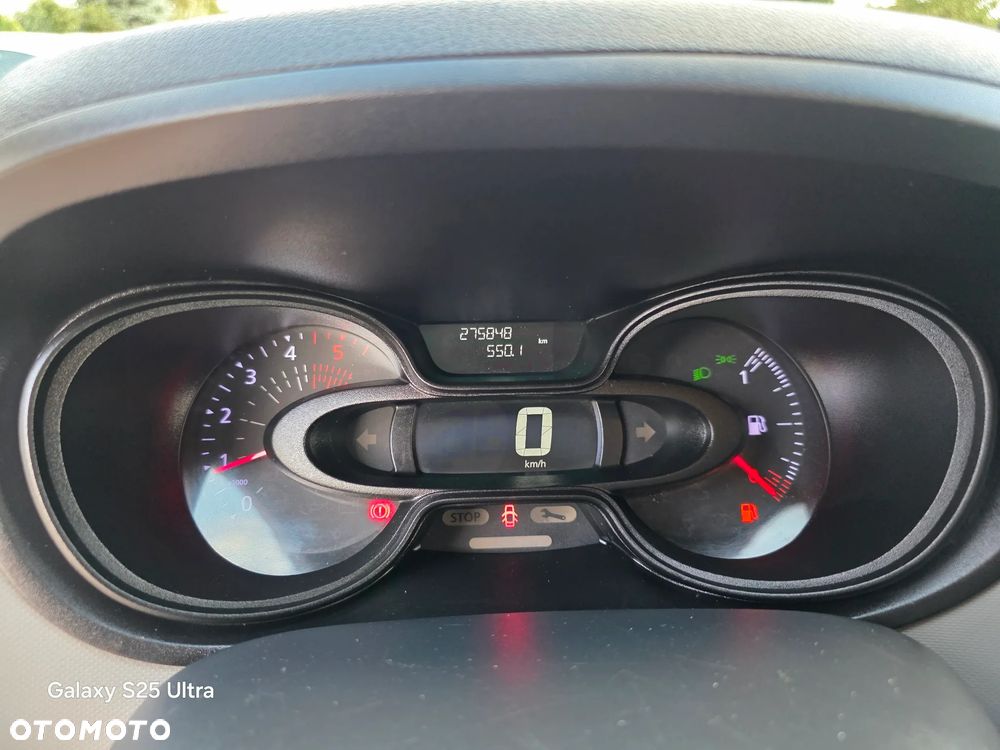Renault Trafic - 32
