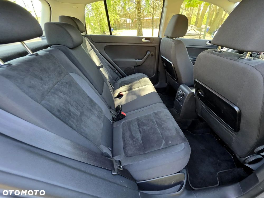 Volkswagen Golf Plus 2.0 TDI DPF Highline - 12