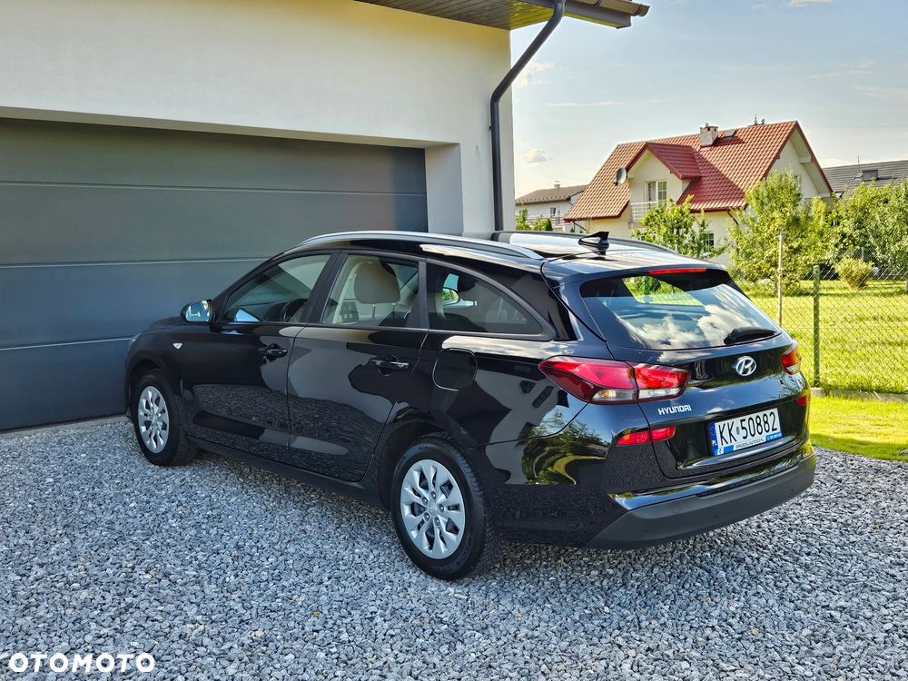 Hyundai i30 1.5 DPI Classic + - 4