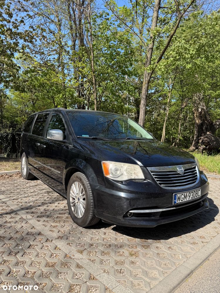 Lancia Voyager 2.8CRD Platinum - 2