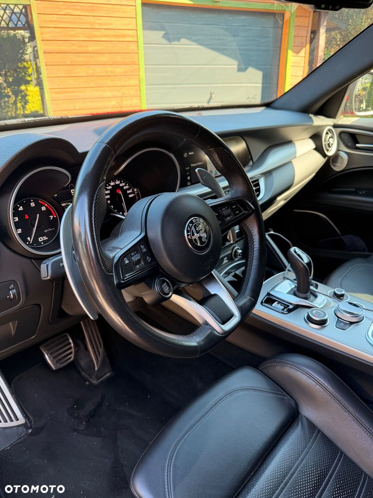 Alfa Romeo Stelvio 2.0 Turbo Veloce Q4 - 13