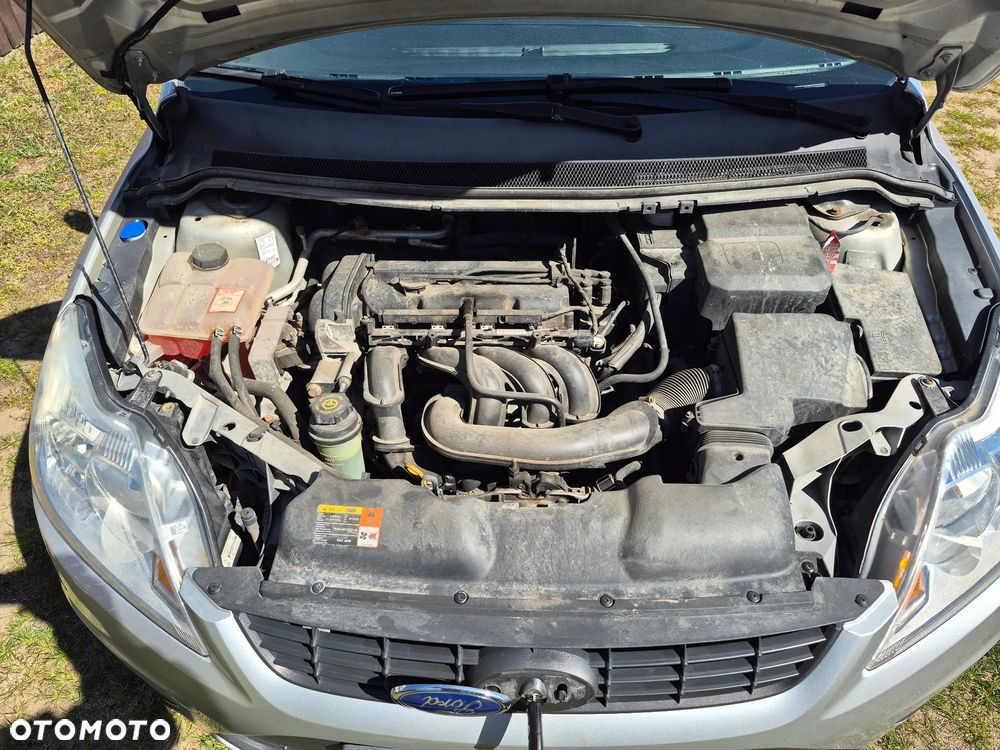 Ford Focus 1.6 16V Sport - 26