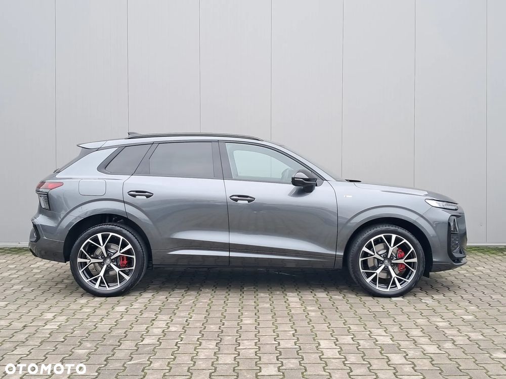 Audi Q3 TFSI 195 kW Quattro S tronic - 4