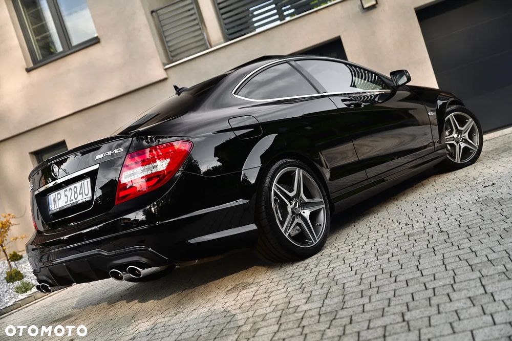 Mercedes-Benz Klasa C 63 AMG - 2