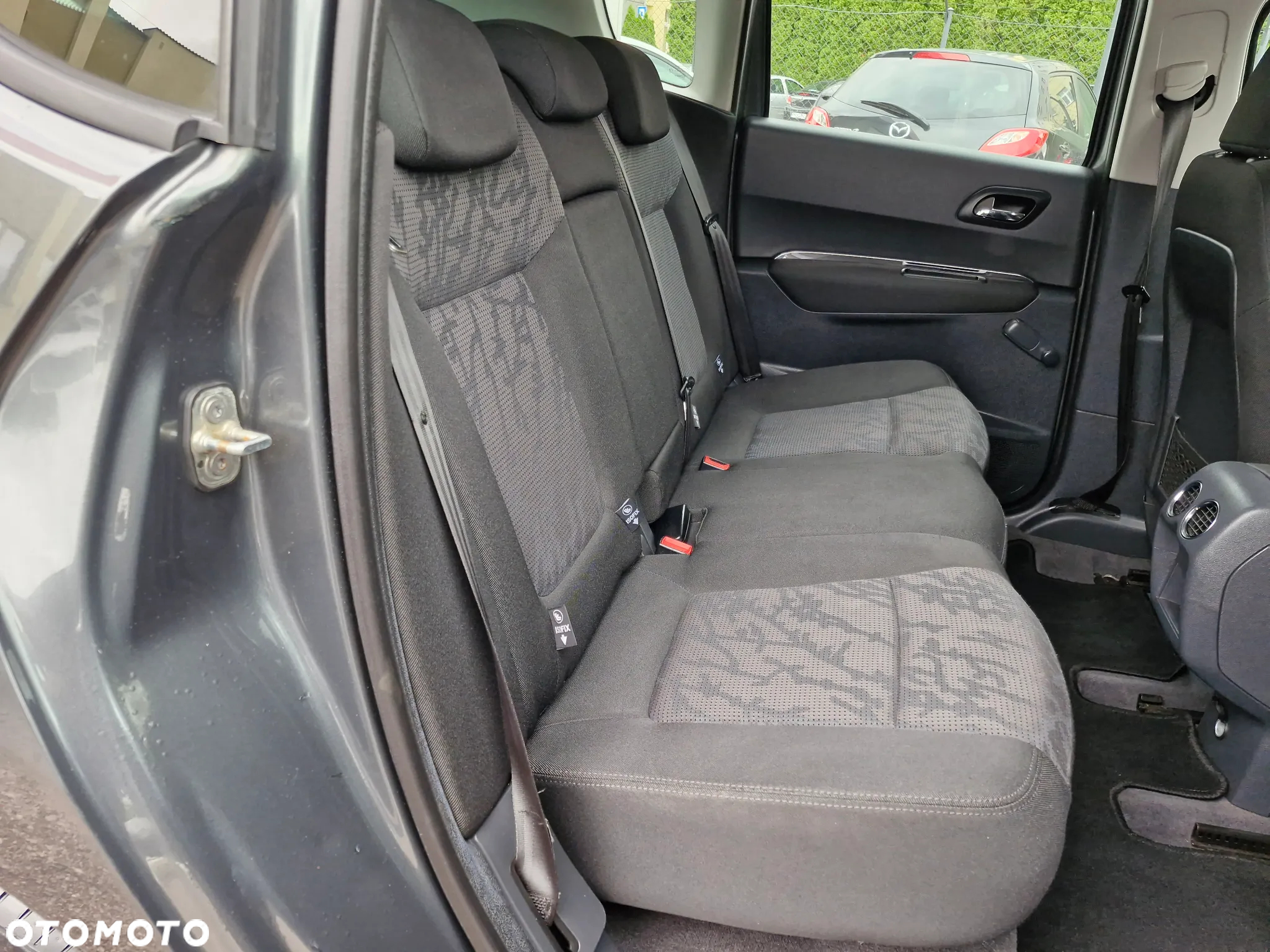 Peugeot 3008 1.6 HDi Trendy - 17