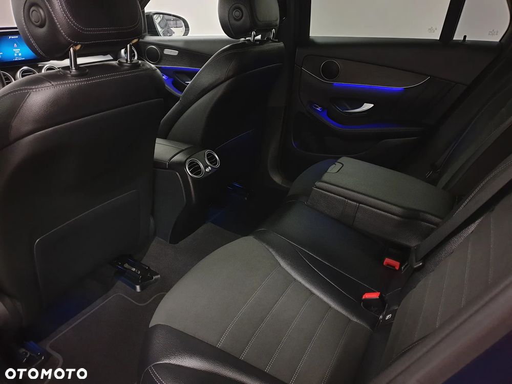 Mercedes-Benz GLC - 28