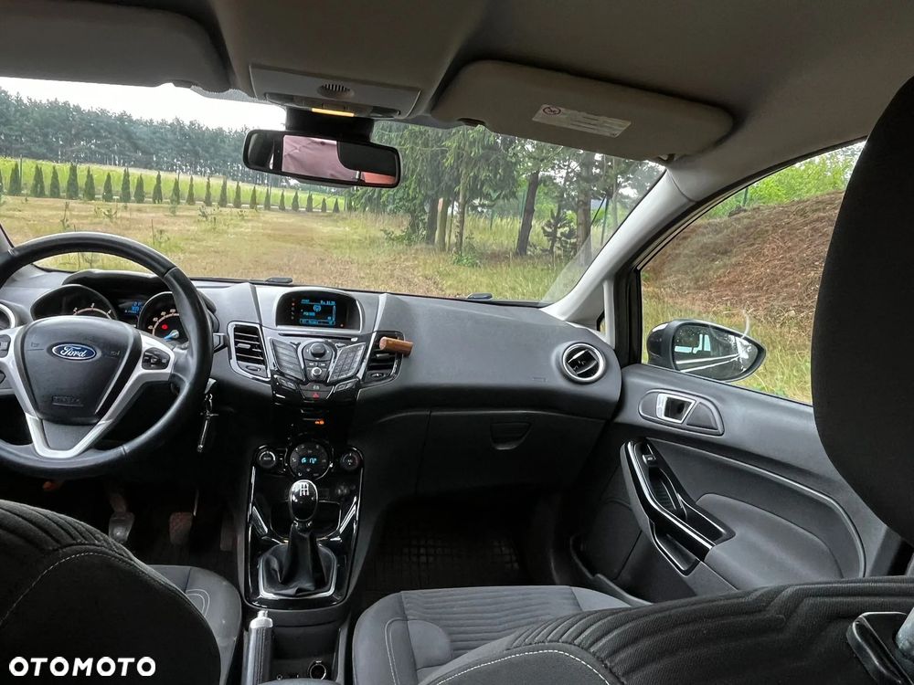 Ford Fiesta 1.5 TDCi Titanium - 6