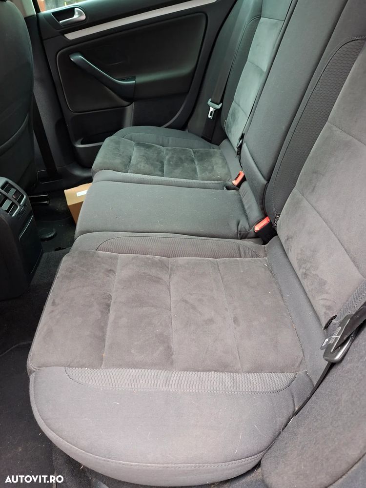 Volkswagen Golf 2.0 TDI Highline DSG - 10