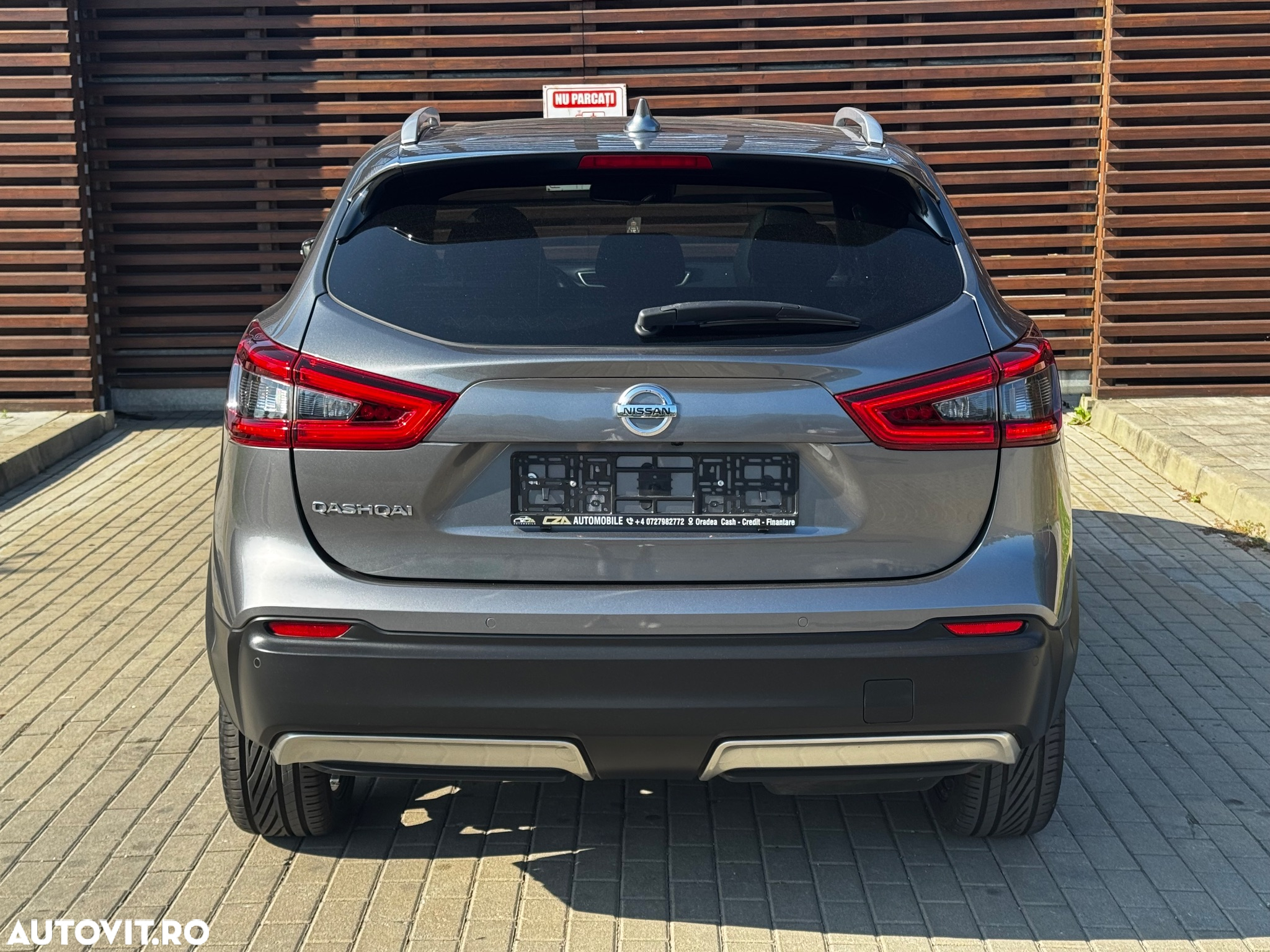 Nissan Qashqai 1.7 dCi TEKNA+ - 10