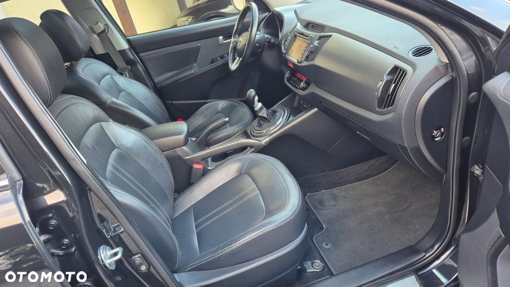 Kia Sportage 1.7 CRDI 2WD ISG Dream-Team Edition - 19