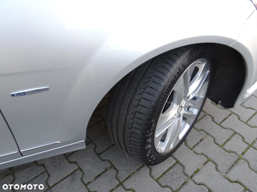 Mercedes-Benz Klasa C 180 CGI BlueEff Avantgarde - 10