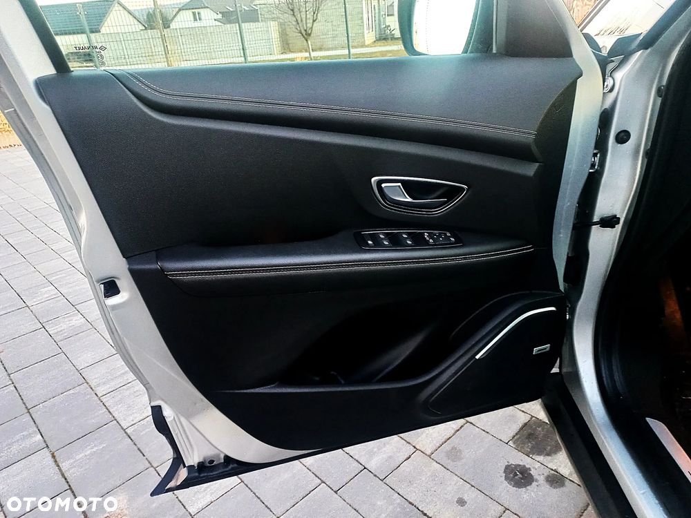 Renault Scenic TCe 140 GPF EDC BOSE EDITION - 15