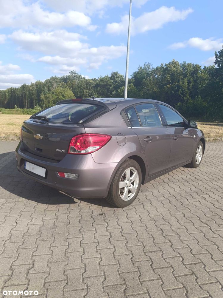 Chevrolet Cruze - 3
