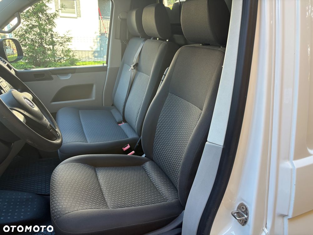 Volkswagen Transporter - 12