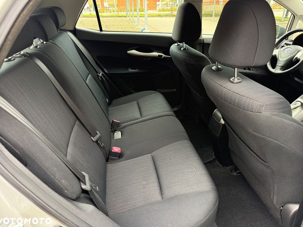 Toyota Auris 1.33 VVT-i - 17
