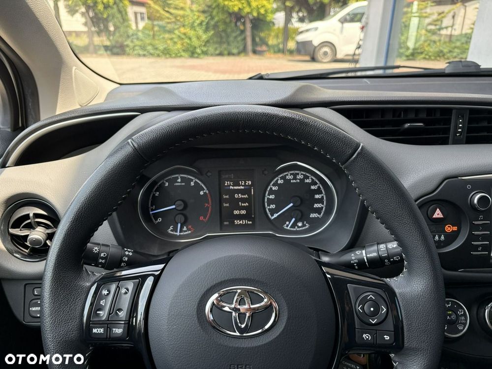 Toyota Yaris - 21