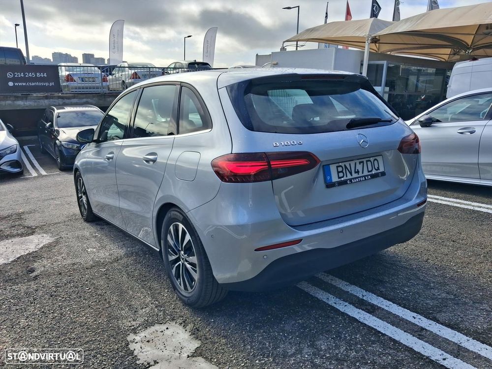 Mercedes-Benz B 180 d - 7