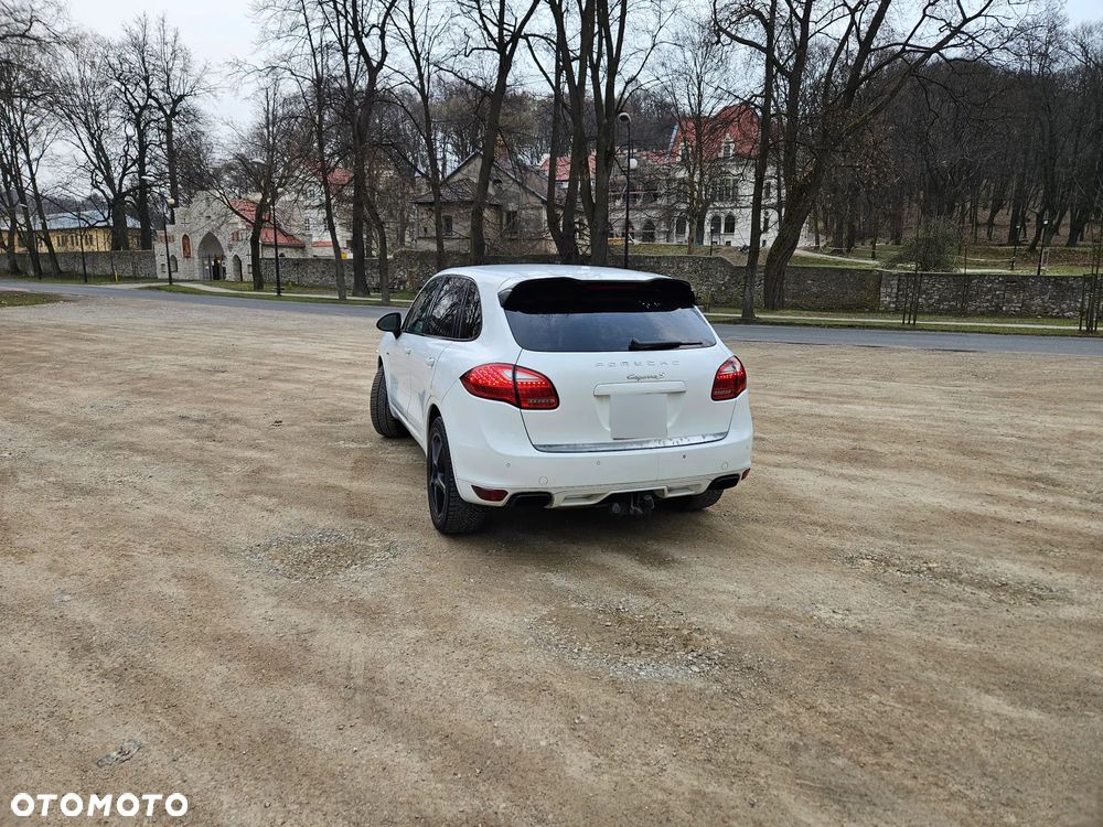 Porsche Cayenne - 6